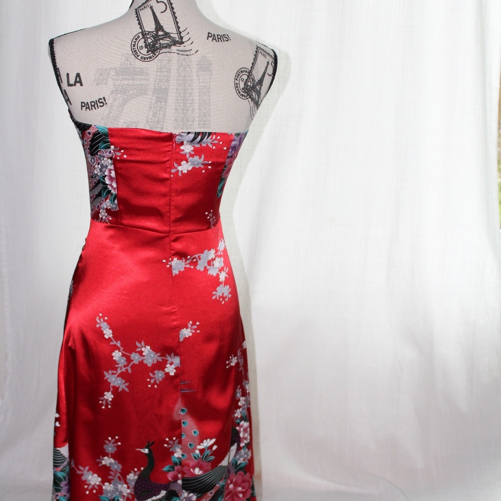 Dress - Picture 2 of 4